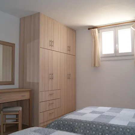 Blue Xenia - 4 * Hriszí Aktí